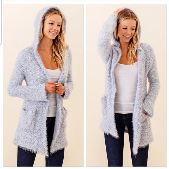 O&O Sweaters - 🛍💥Grey Fuzzy Popcorn Cardigan💥🛍